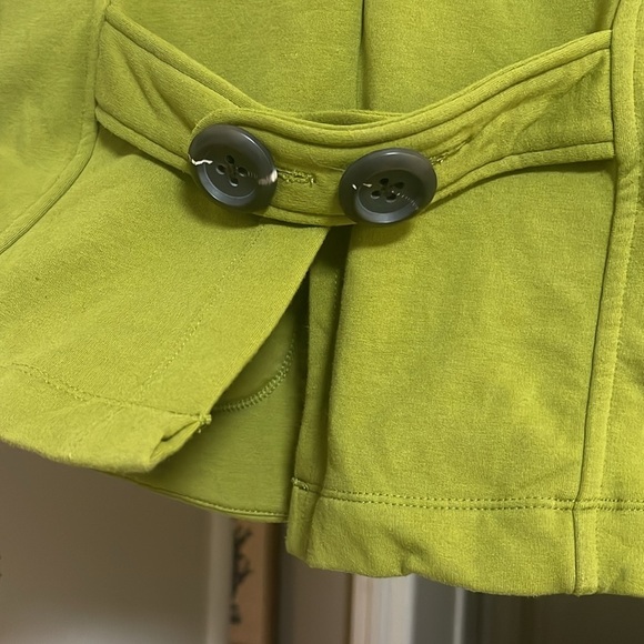 Nick & Mo Collection Ruffled Jacket EUC - Picture 5 of 6